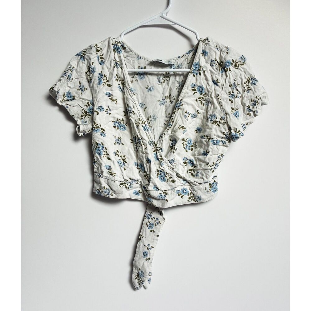 Floral Cropped Tie-Front Top